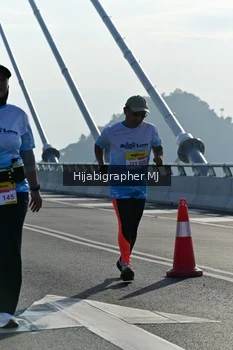 Runner Photo 2134641