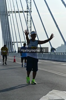 Runner Photo 2134670