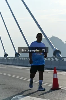 Runner Photo 2134685