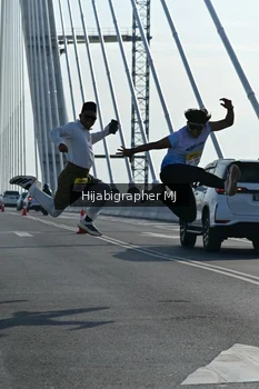 Runner Photo 2134722