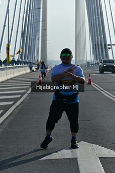 Runner Photo 2134755