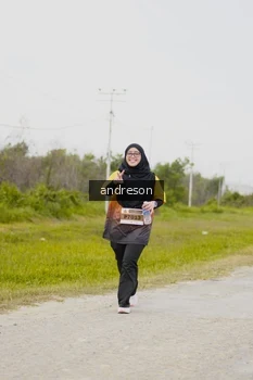 Runner Photo 2135036