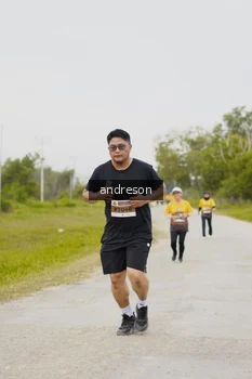 Runner Photo 2135259