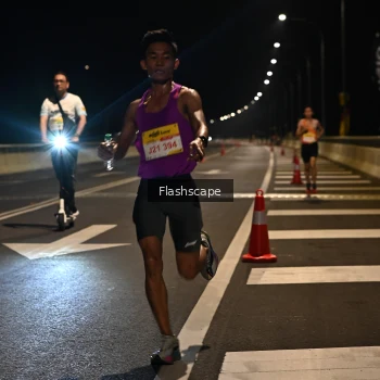 Runner Photo 2136453