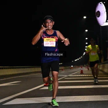 Runner Photo 2136483