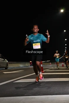 Runner Photo 2136495
