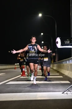 Runner Photo 2136550