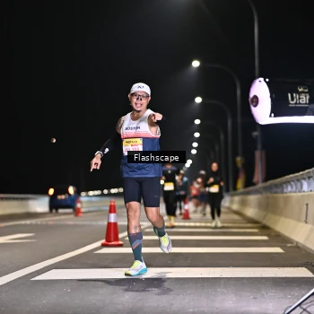 Runner Photo 2136651