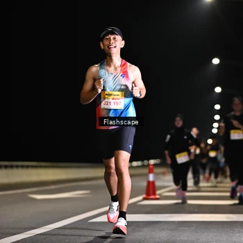 Runner Photo 2136876