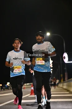 Runner Photo 2136950
