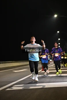 Runner Photo 2137255
