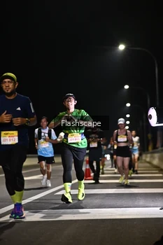 Runner Photo 2137271