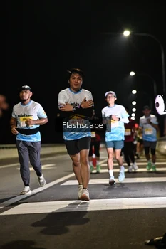 Runner Photo 2137313