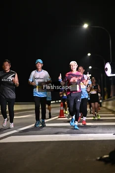 Runner Photo 2137432