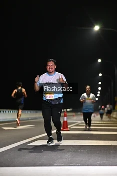 Runner Photo 2138211