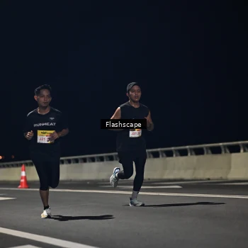 Runner Photo 2138364