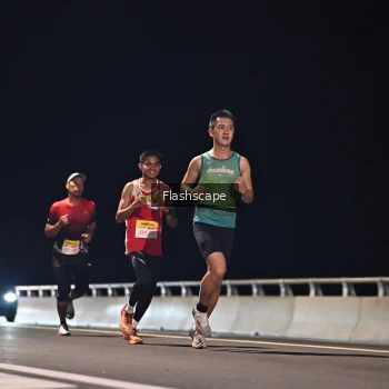 Runner Photo 2138429