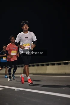 Runner Photo 2138582
