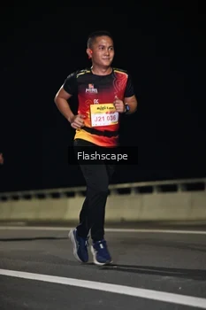 Runner Photo 2138593