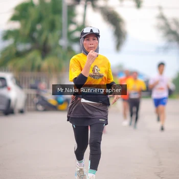 Runner Photo 2140007