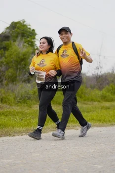 Runner Photo 2140649