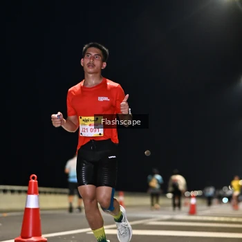 Runner Photo 2141024