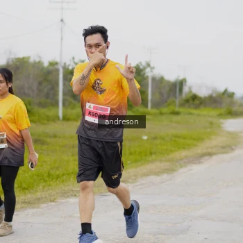 Runner Photo 2141071