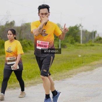 Runner Photo 2141073