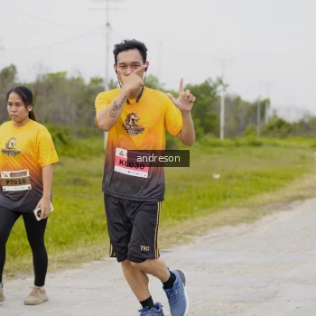 Runner Photo 2141078