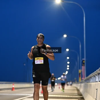 Runner Photo 2141280