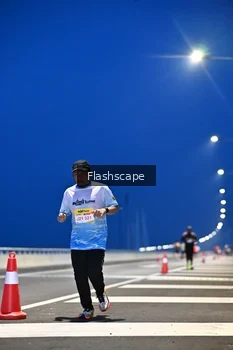 Runner Photo 2141303