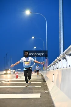Runner Photo 2141319