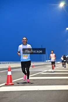 Runner Photo 2141339