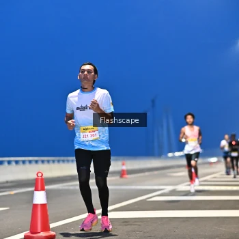 Runner Photo 2141340