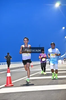 Runner Photo 2141359