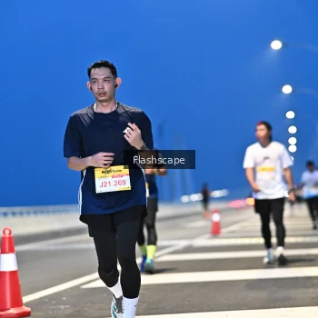Runner Photo 2141374