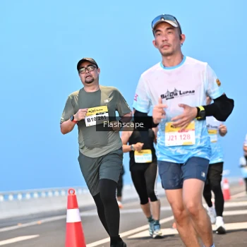 Runner Photo 2141643