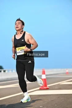 Runner Photo 2141656