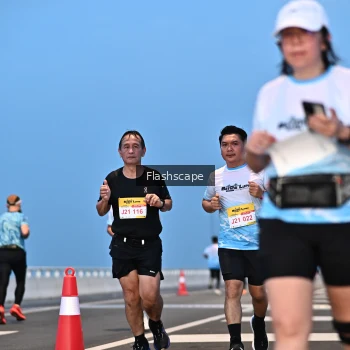 Runner Photo 2141678