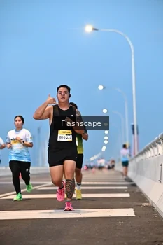 Runner Photo 2141697