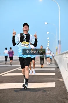 Runner Photo 2141811