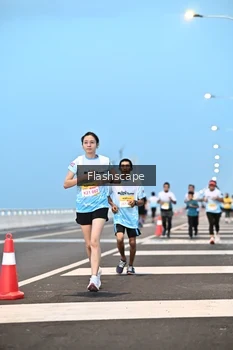 Runner Photo 2141831