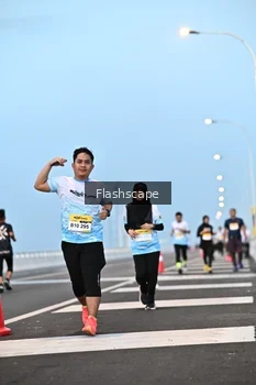 Runner Photo 2142223