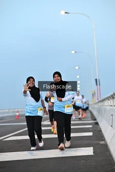 Runner Photo 2142437