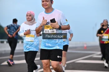 Runner Photo 2142591