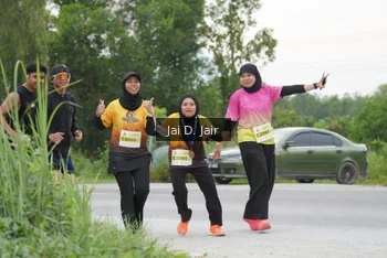 Runner Photo 2142600