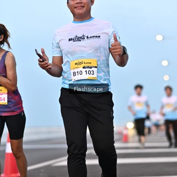 Runner Photo 2142648