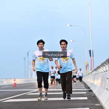Runner Photo 2142654