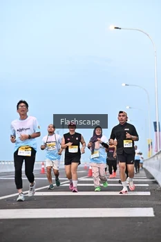 Runner Photo 2142711