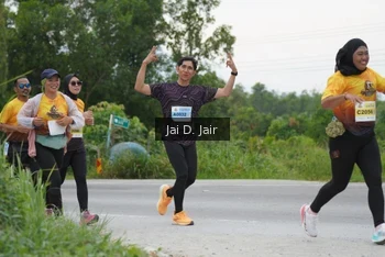 Runner Photo 2142947